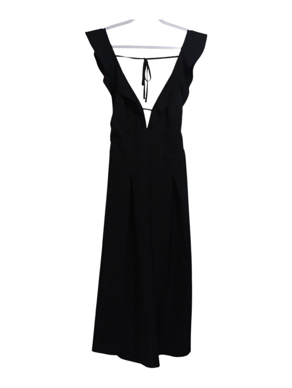 Soieblu Black Ruffled V Neck Wide-Leg Cropped Jumpsuit Chic Neutral Size M